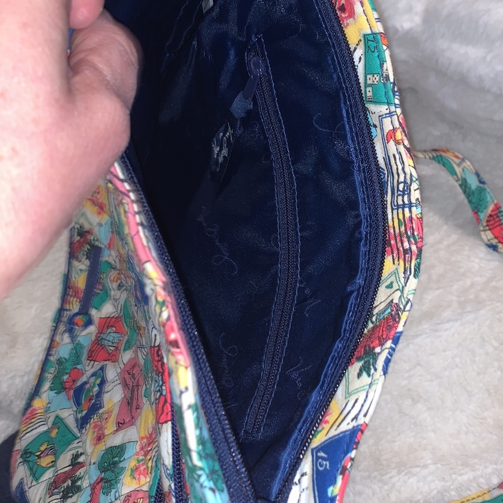 Vera Bradley Cuban Stamps Crossbody EUC! - Picture 5 of 9